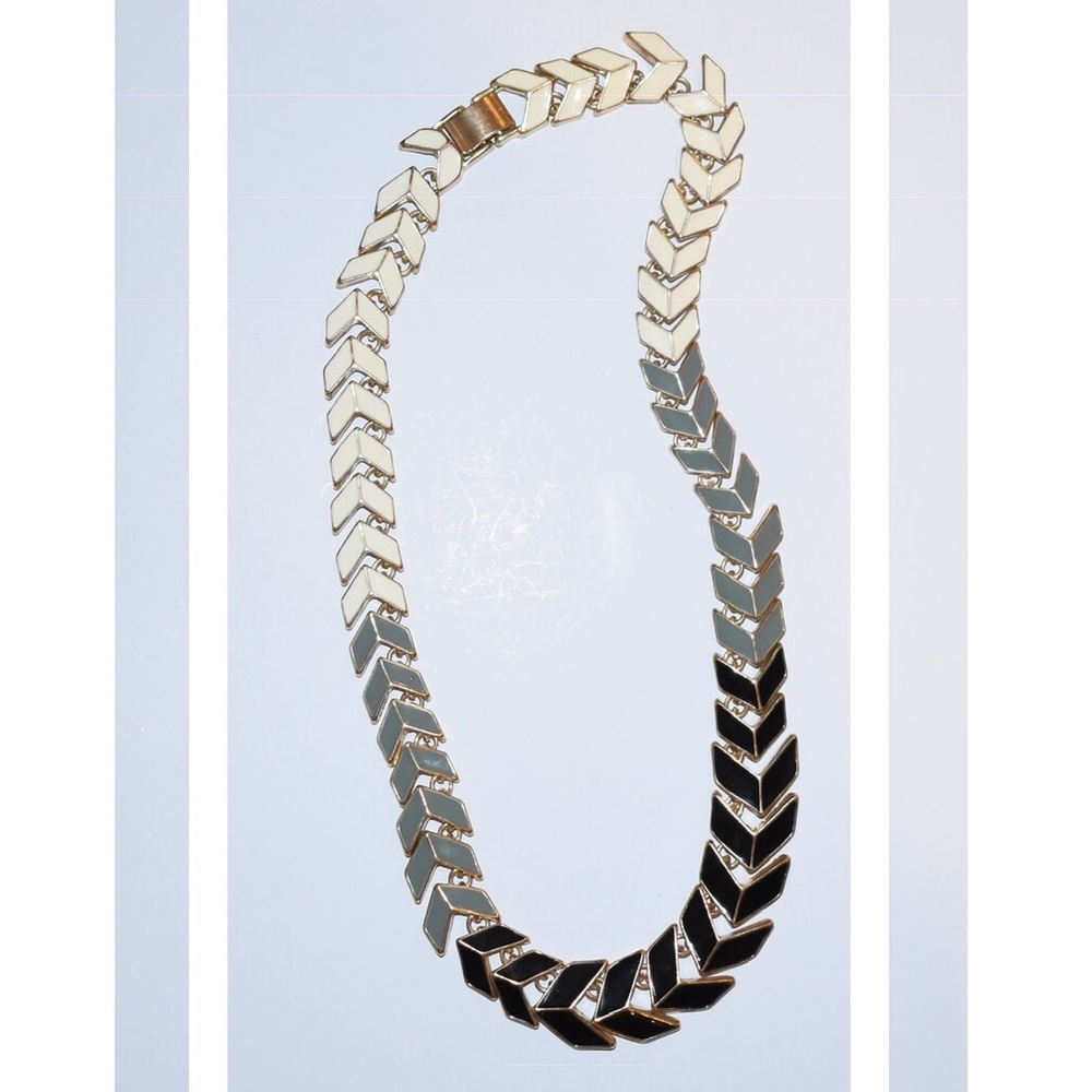 Necklace - Picture 2 of 7